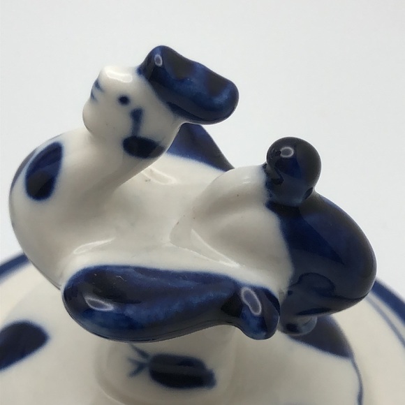 VTG Gzhel Russian hand painted porcelain cup with lid, Rooster Creamer - Picture 13 of 16